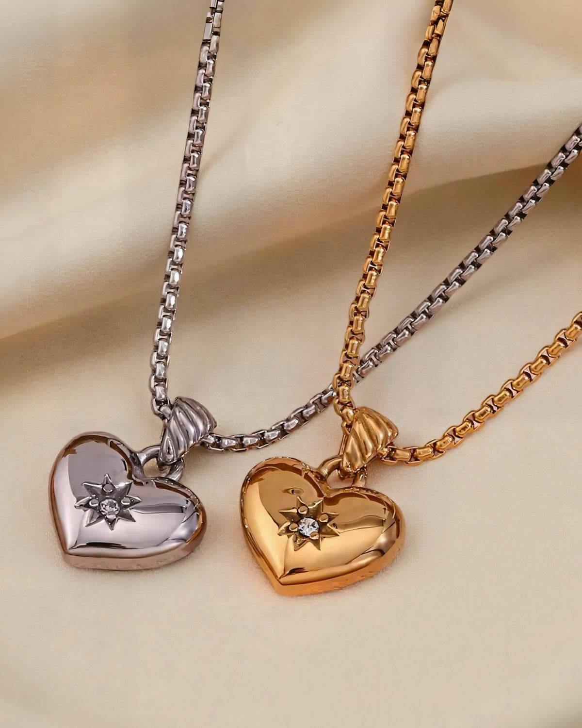 AMORE necklace