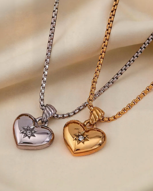AMORE necklace